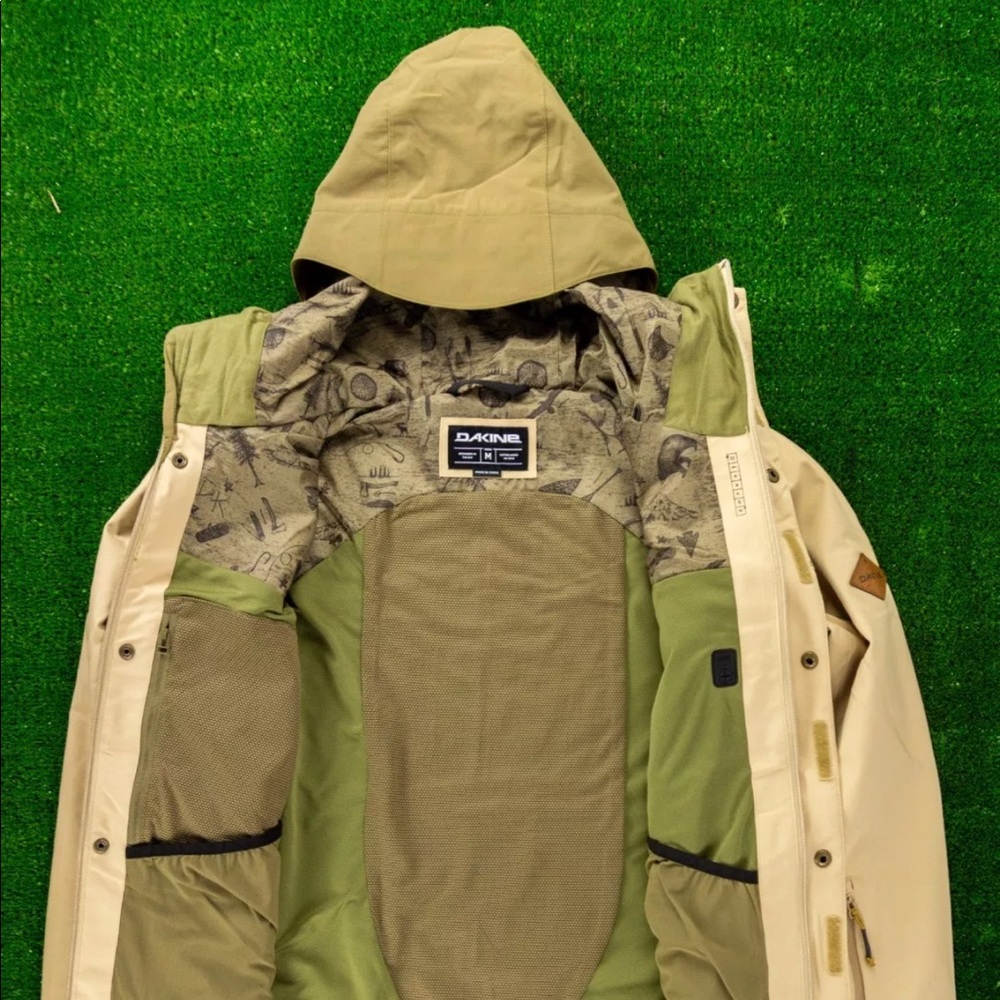 Dakine Wyeast Tan Westrn Snowboard Tactical Jacket